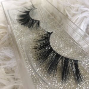 Faux mink lashes